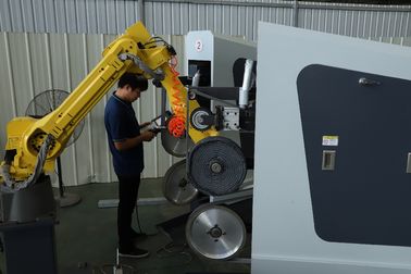Cina Peralatan Poles Stainless Steel Otomatis Untuk Industri Otomotif pemasok
